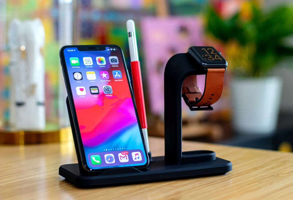 Which iPhones have wireless charging