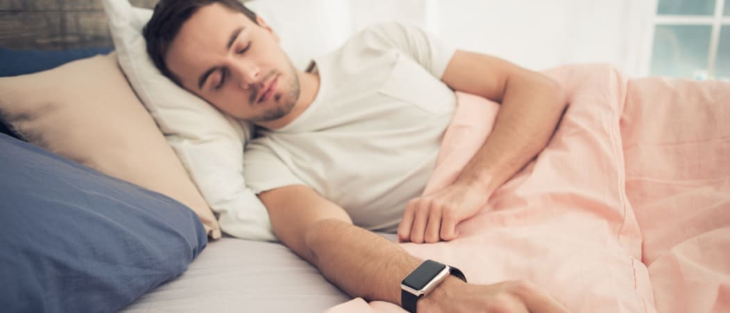 Which apple watch tracks sleep ?