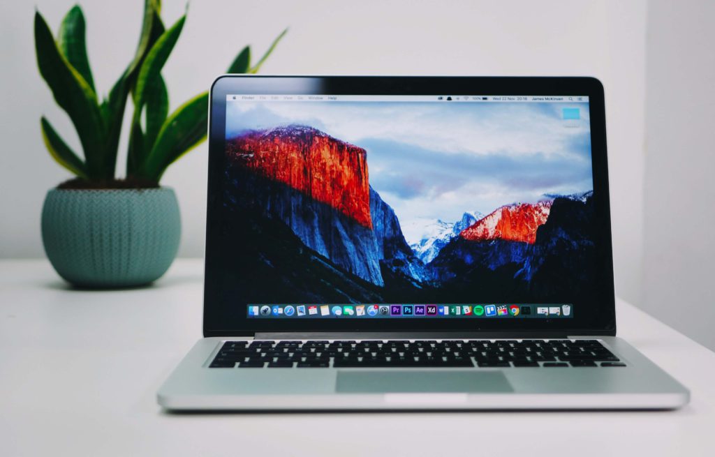 MacBook Pro (13-inch, M1, Late 2020) - The best Apple laptop for most Business users